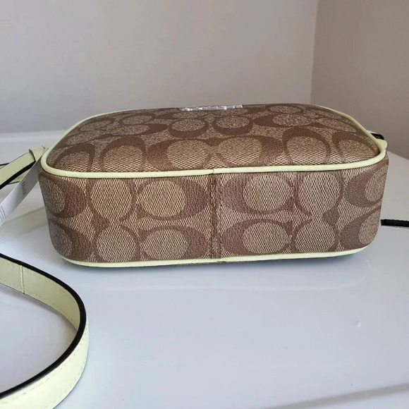 Coach crossbody Jamie camera bag in pale lime - Picture 7 of 7